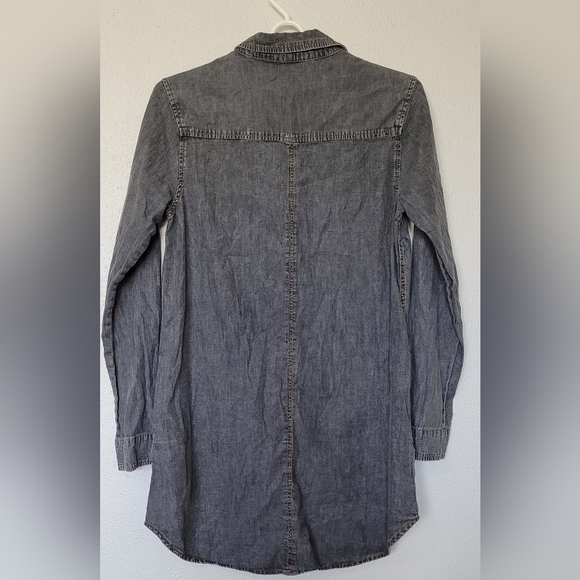 Timing black button-down denim shirt/dress. Size small, pre-owned - Picture 4 of 5
